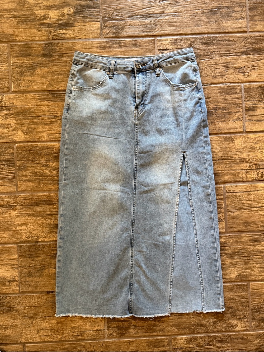 VIPONES Light Blue Denim Skirt with Side Slit